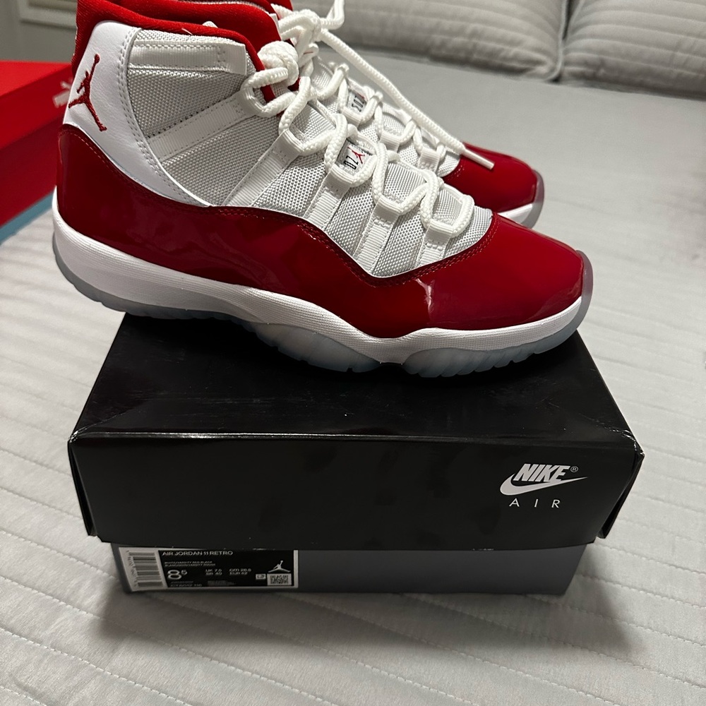 Nike Mens Air Jordan Retro 11